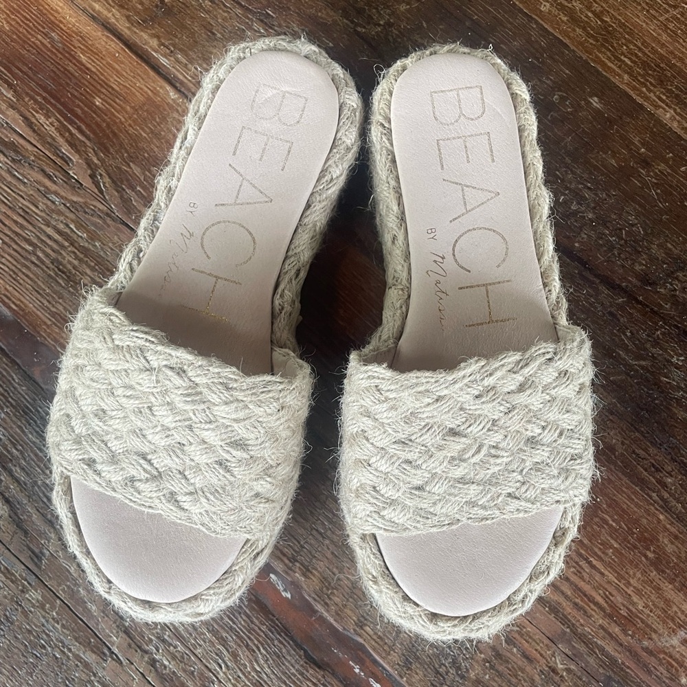 Women's Cream Slide Sandals